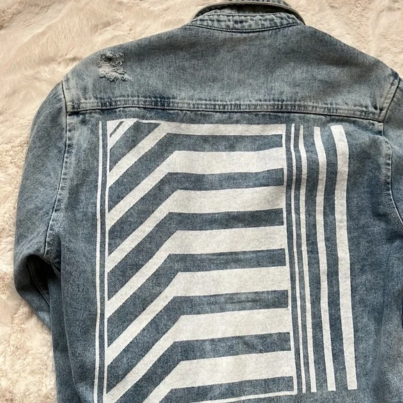 ZARA jean jacket, Relaxed fit, size L - Picture 7 of 7